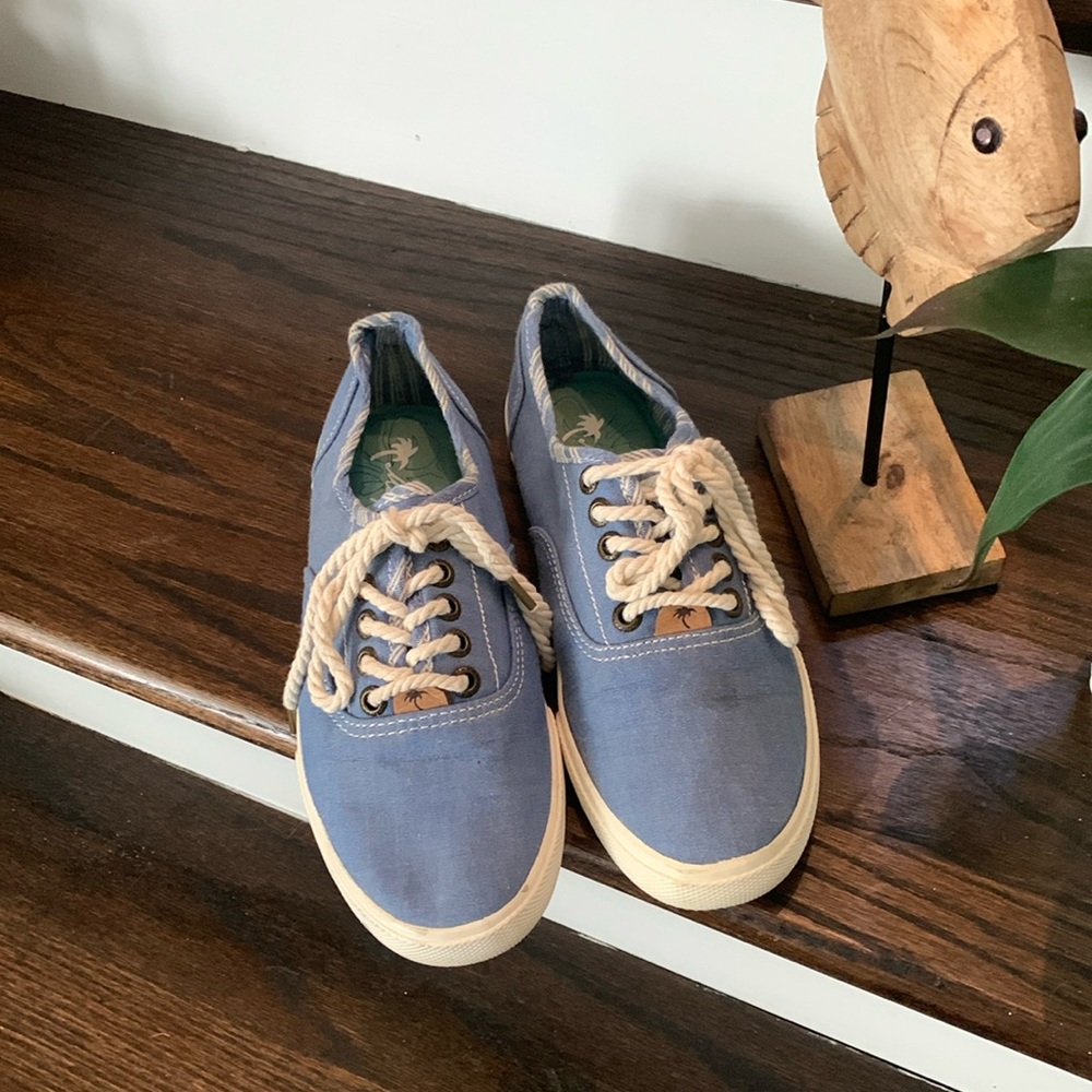 Margaritaville shoes! 🦜 Size 8  worn perhaps twice. (I have too many shoes)